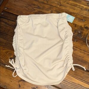 Chaser Cream top nwot